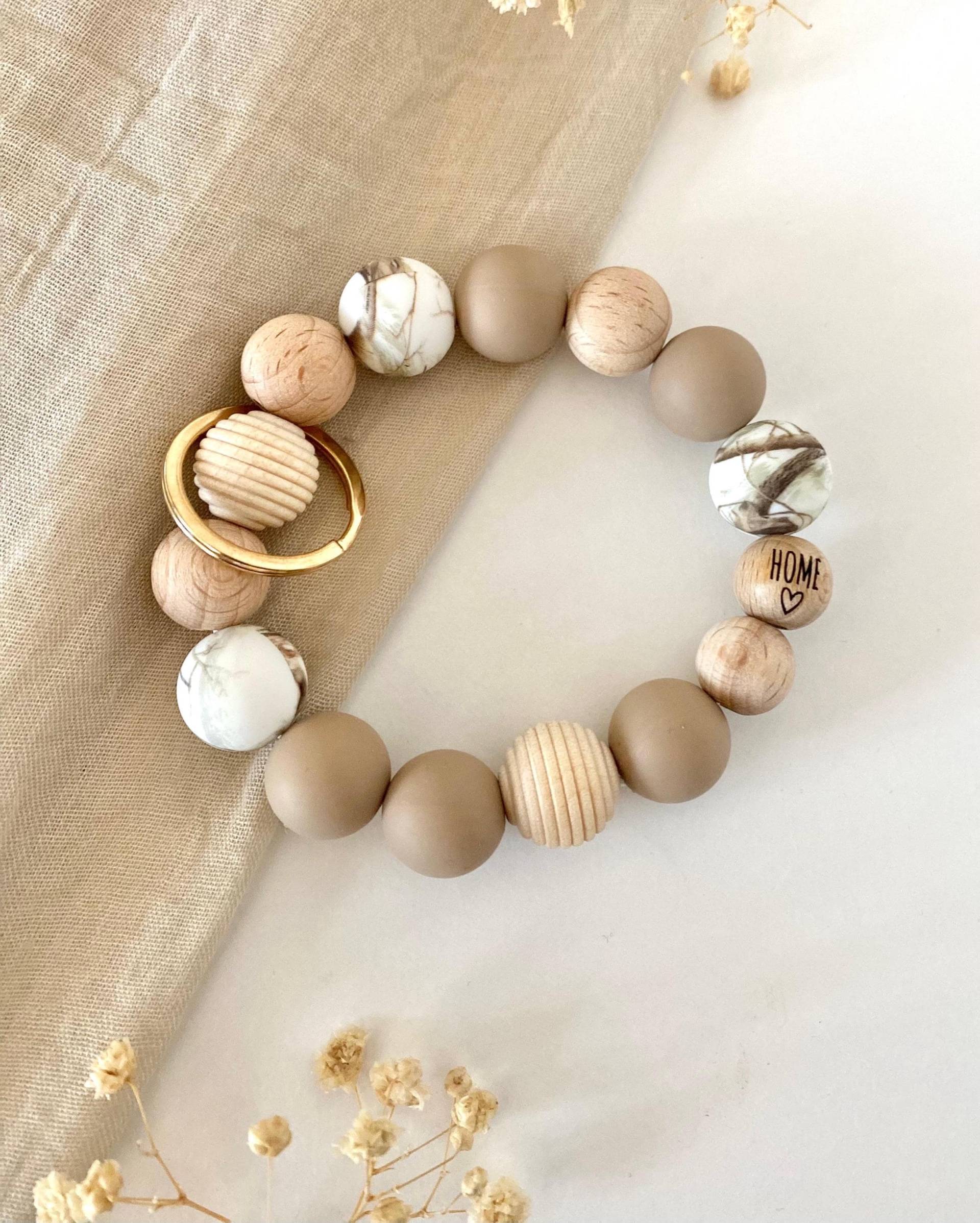 Schlüsselanhänger | Autoschlüssel Haustürschlüssel Beige Braun Schlüsselanhänger | Autoschlüssel Haustürschlüssel Beige Braun von littlewonder1996