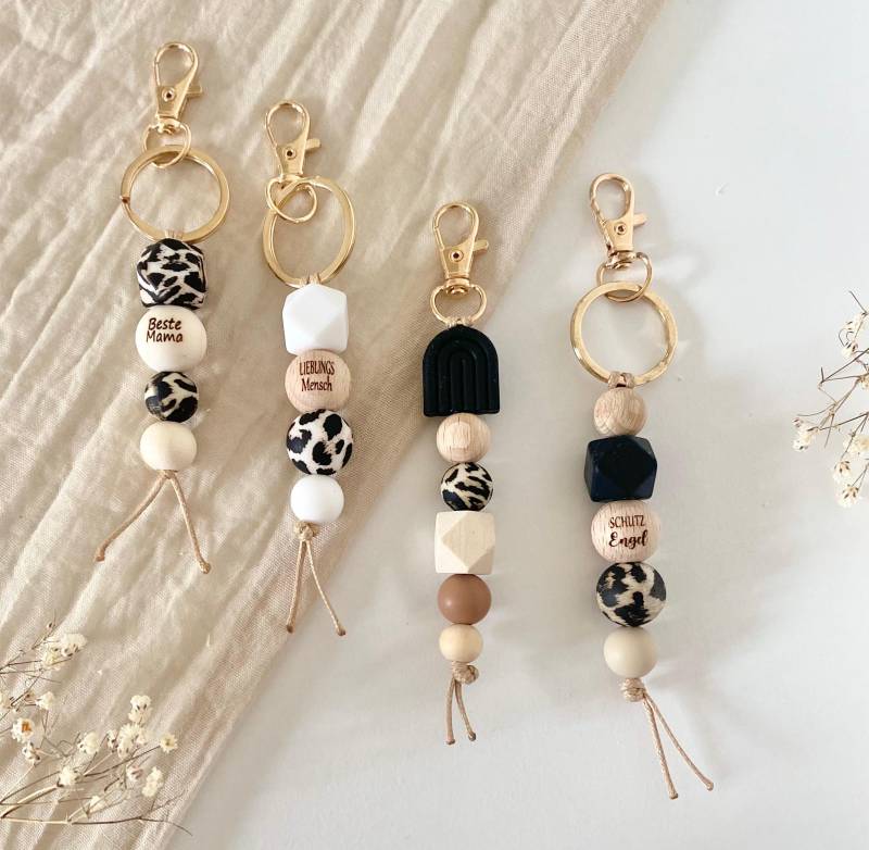 Schlüsselanhänger | Autoschlüssel Haustürschlüssel Leo Schwarz Braun Schlüsselanhänger | Autoschlüssel Haustürschlüssel Leo Schwarz Braun von littlewonder1996