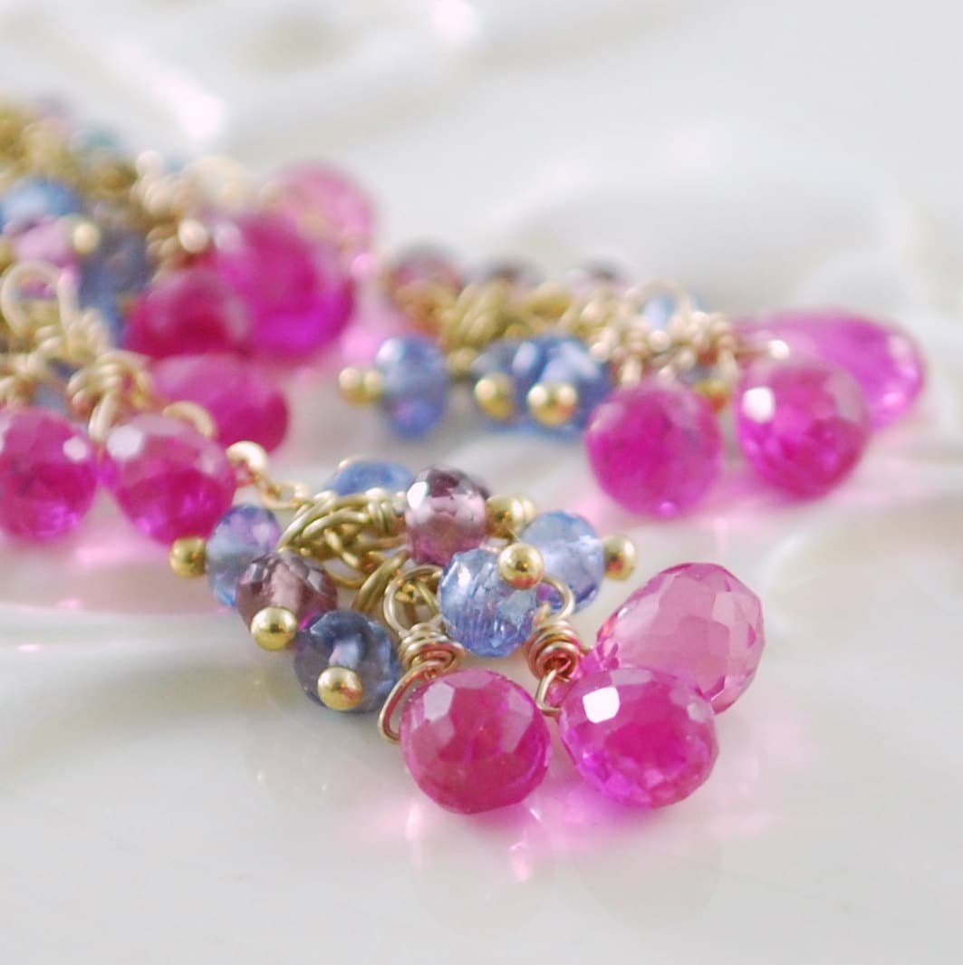 Heiße Rosa Ohrringe, Helle Fuchsia Edelstein, Statement Lange Baumlege, Silber Oder Gold Schmuck, Auf Bestellung Gefertigt - Süße Erbsen Heiße Rosa Ohrringe, Helle Fuchsia Edelstein, Statement Lange Baumlege, Silber Oder Gold Schmuck, Auf Bestellung Gefertigt - Süße Erbsen von livbridal