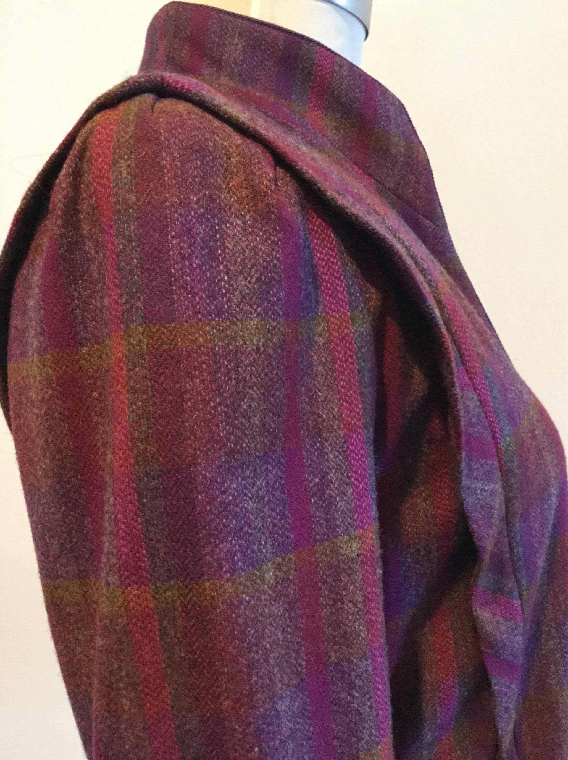 Sharp Vintage Patty Woodard Purple/Pink Striped Wool Short Open Blazer | Reduziert von livingdollsboudoir