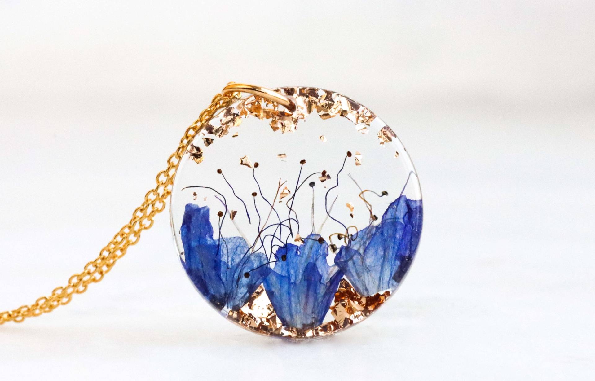 Anhänger Mit Blaue Wildblumen & Gold Oder Silber Flocken von livinlovin