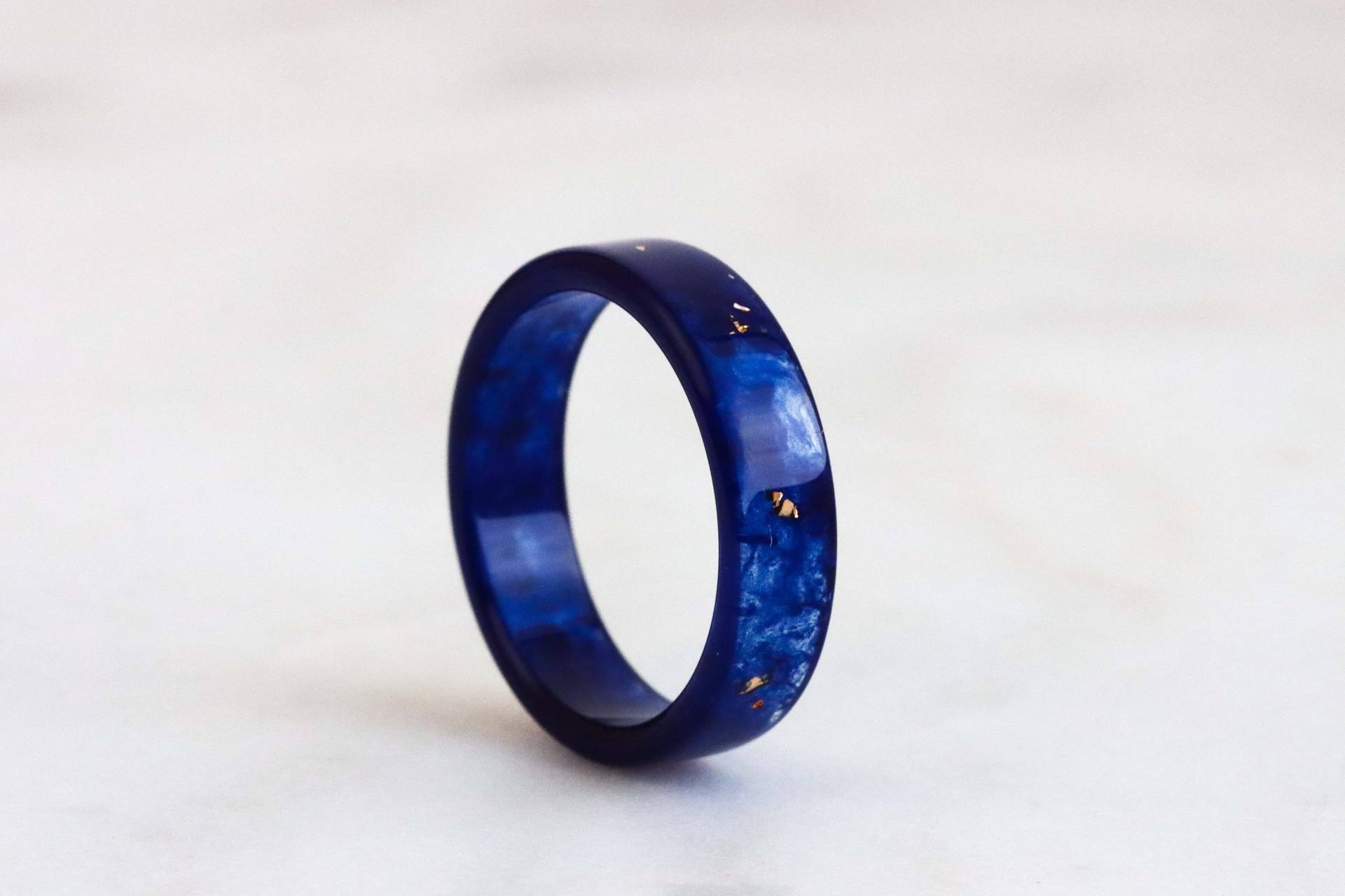 Blauer Harz Ring Mit Gold/Silber/Kupfer Flocken, Facettierter Ring, Muttertagsgeschenk von livinlovin