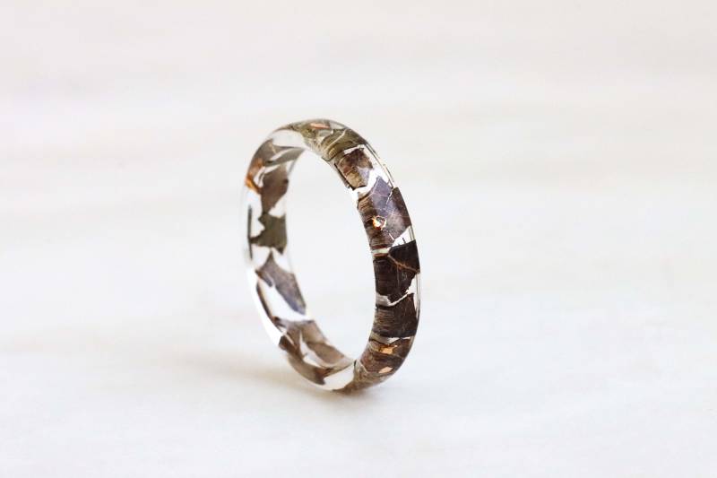 Dünne Harzring Band Mit Getrockneten Braunen Blättern Und Gold/Silber/Kupfer Flocken, Echte Blätter Im Inneren, Brauner Ring, Natur Inspiriertes Dünne Harzring Band Mit Getrockneten Braunen Blättern Und Gold/Silber/Kupfer Flocken, Echte Blätter Im Inneren, Brauner Ring, Natur Inspiriertes von livinlovin