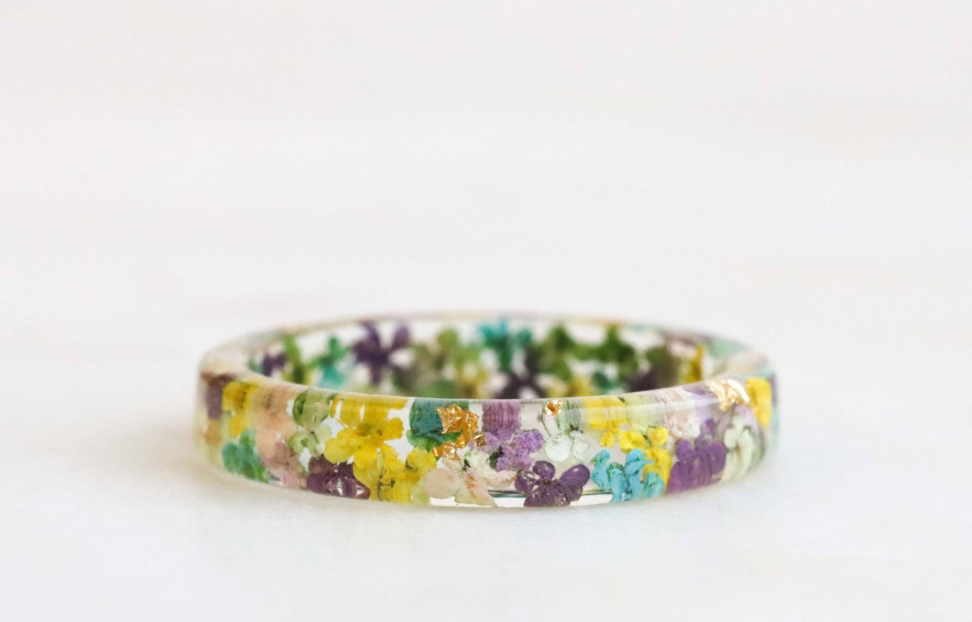 Dünner Harzring Mit Getrockneten Dillblüten, Klarer Ring Grünen, Gelben, Lila Blumen, Geschenk Für Naturliebhaber von livinlovin