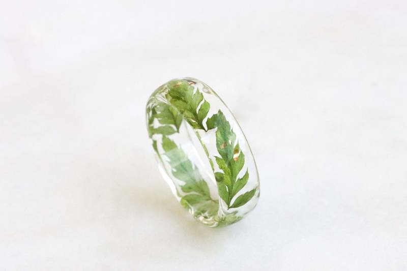 Farn Ring, Echte Gepresste Grüne Blätter Und Silber/Gold Kupfer Flocken, Natur Inspiriert Schmuck, Facettierter Weihnachtsgeschenk Farn Ring, Echte Gepresste Grüne Blätter Und Silber/Gold Kupfer Flocken, Natur Inspiriert Schmuck, Facettierter Weihnachtsgeschenk von livinlovin