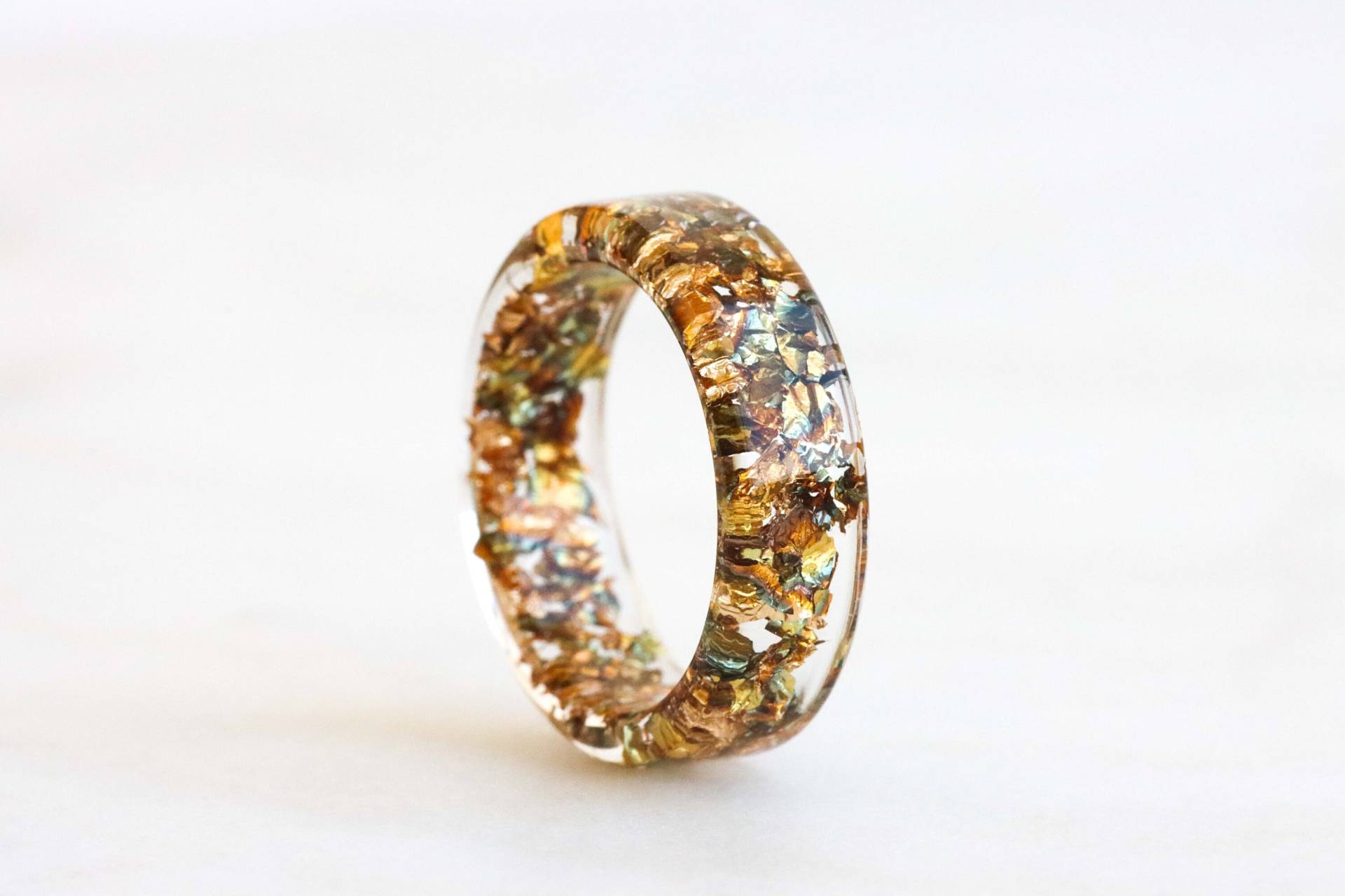 Gold Blauer Ring, Harz Band Mit Metallflocken Im Inneren, Nicht-Facettierter Natur Inspirierter Handgemachter Schmuck, Geburtstagsgeschenk von livinlovin