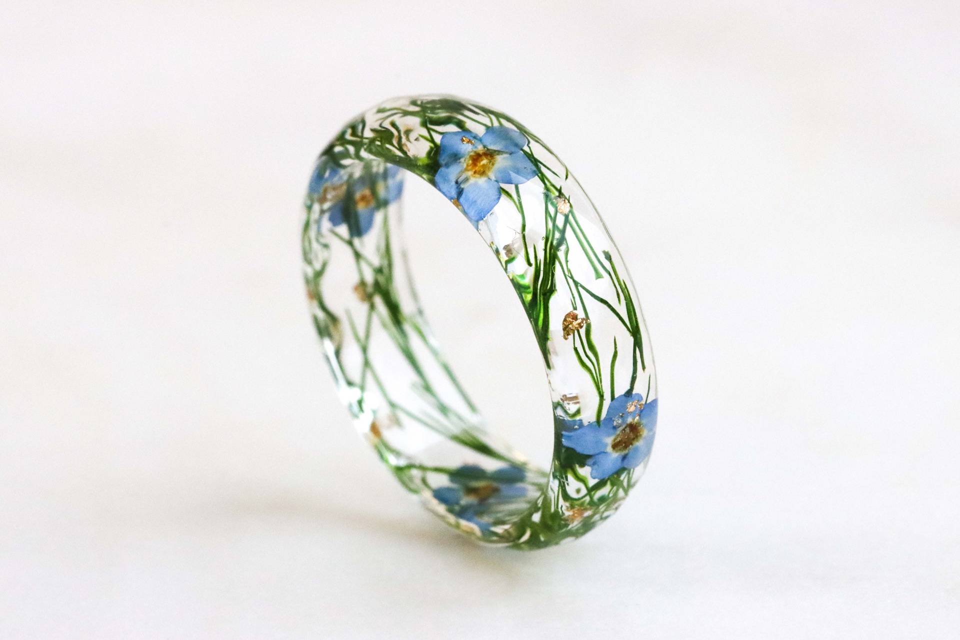 Harz Ring Mit Vergissmeinnicht Blumen Und Spargelgras, Echte Im Inneren, Facettierter Winzigen Blauen Blumen, Natur Inspiriertes Geschenk von livinlovin