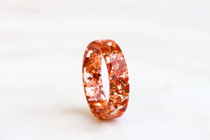 Harzring Mit Kupferflocken Im Inneren, Nicht Facettierter Harzring, Von Der Natur Inspirierter Handgefertigter Schmuck, Geschenk Zum Valentinstag von livinlovin