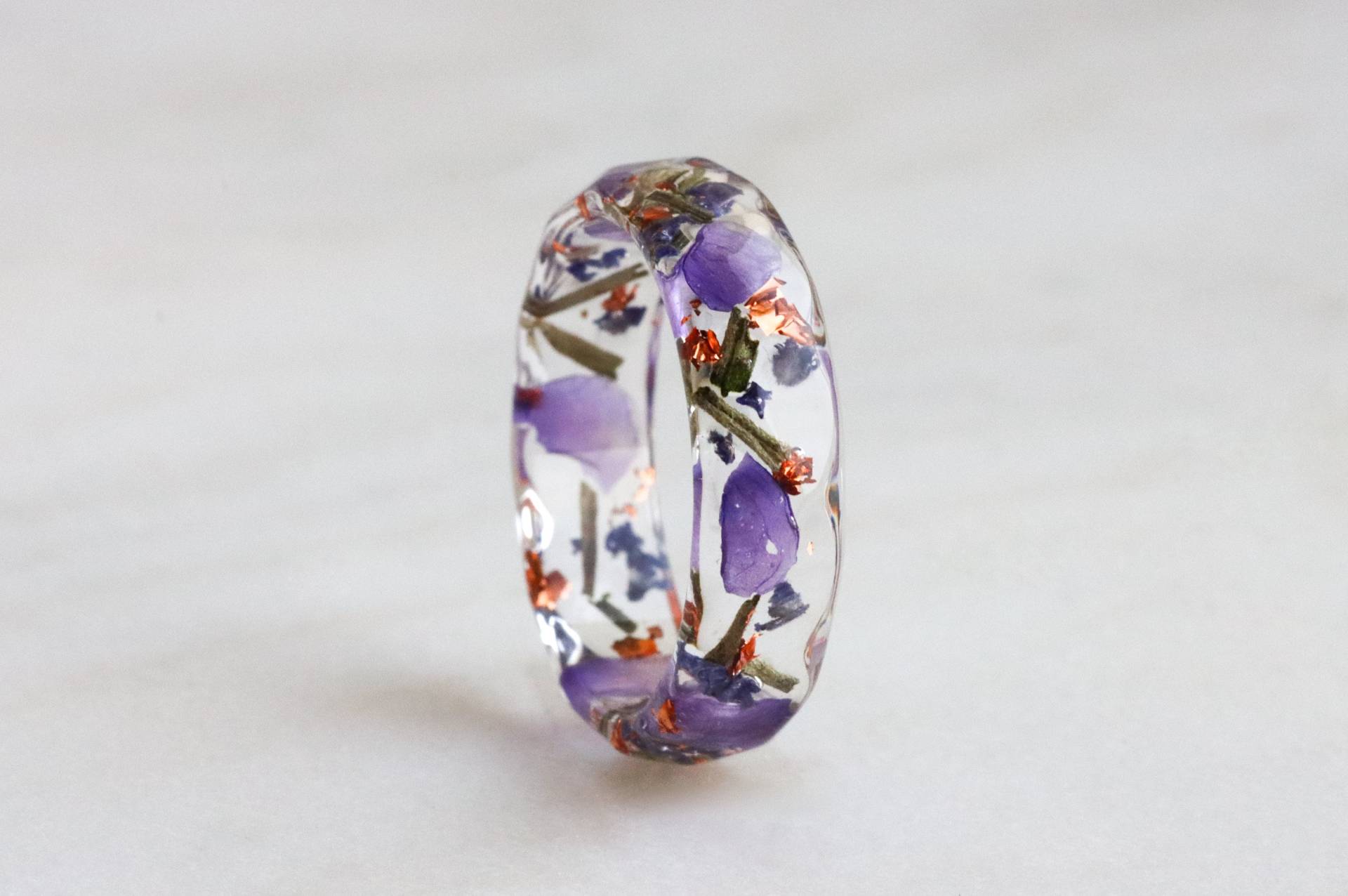 Lavendel Harz Ring Mit Gepressten Blumen Und Blättern - Getrockneter Klar Blau Lila Grün Echte Innen von livinlovin