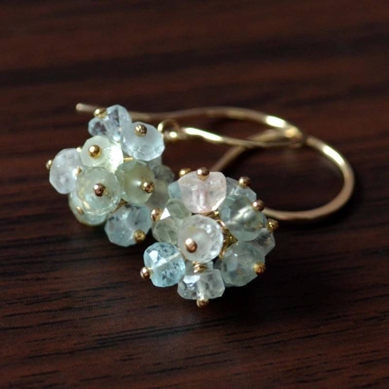Aquamarin-Cluster-Ohrringe Gold Filled Edelstein-Ohrringe von livjewellery
