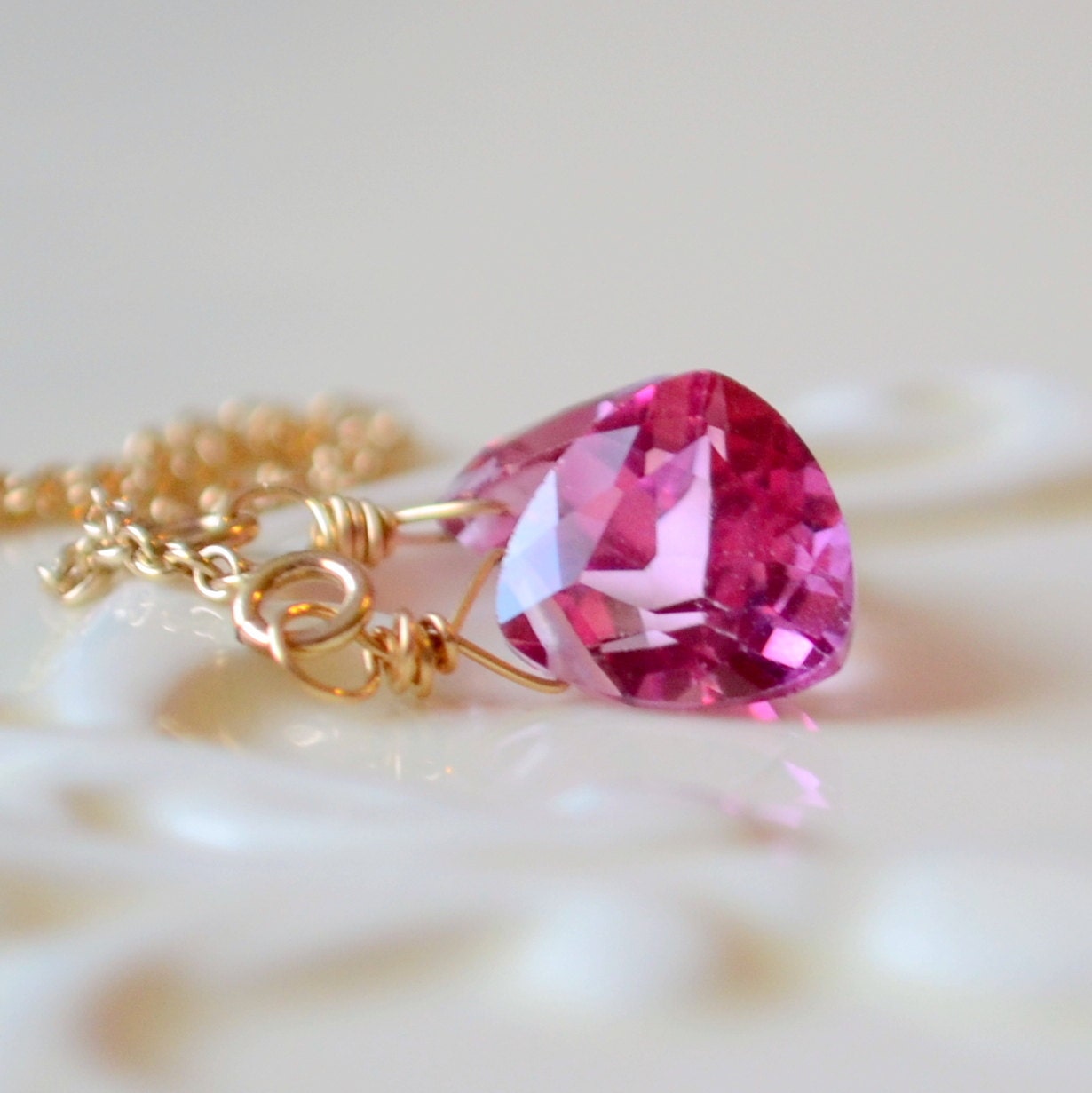 Hot Pink Topas Ohrringe Gold-Gefüllte Einfädler, Aaa Edelstein von livjewellery