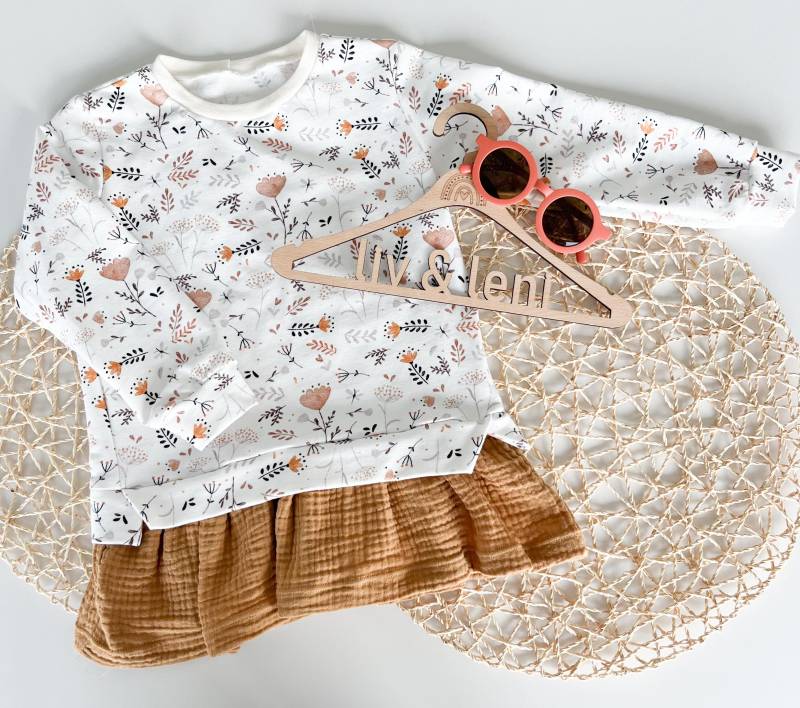 Sweater Mit Volant von livundlenikidswear