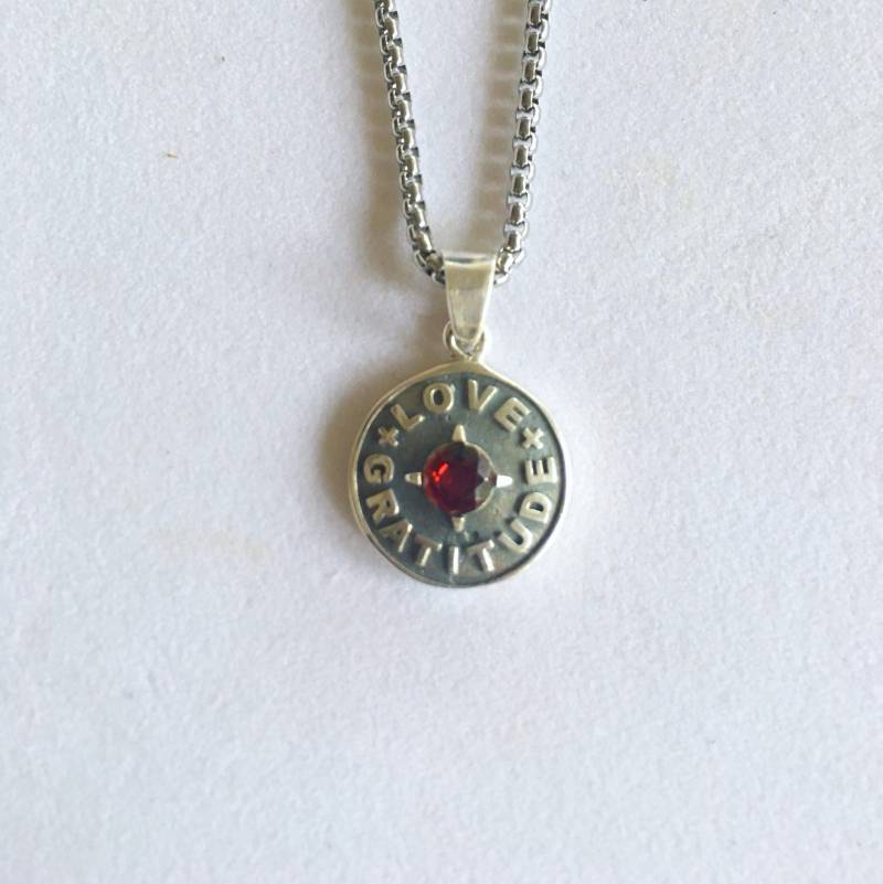Liebe + Dankbarkeit Anhänger Liebe + Dankbarkeit Anhänger von lizalpertjewelry