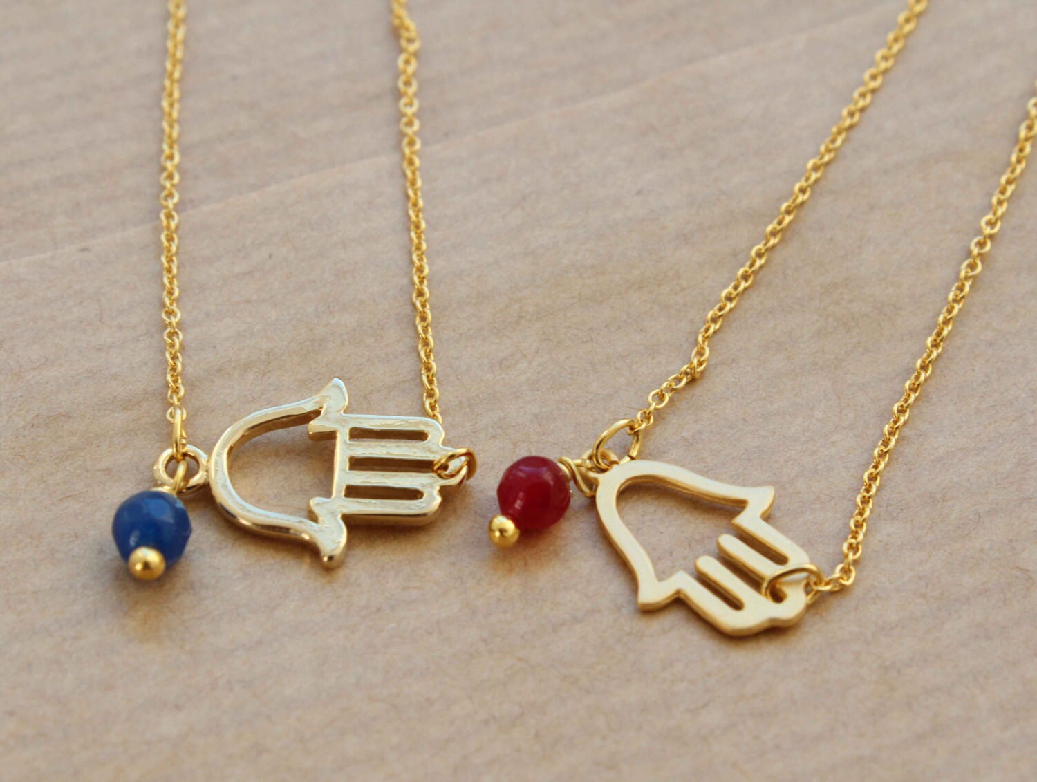 Vergoldetes Hamsa Armband Glücksbringer, Boho Schmuck Vergoldetes Hamsa Armband Glücksbringer, Boho Schmuck von lizaslittlethings