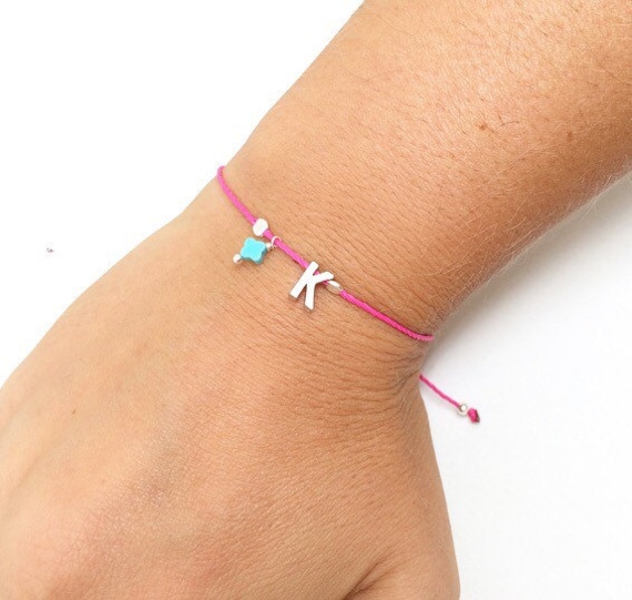 Verstellbares Initial Armband Versilberter Buchstabe Anhänger, Gewachste Schnur Verstellbares Initial Armband Versilberter Buchstabe Anhänger, Gewachste Schnur von lizaslittlethings