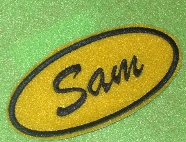 Oval Name Patch - Gelb Mit Marine Stickerei von lizmiera