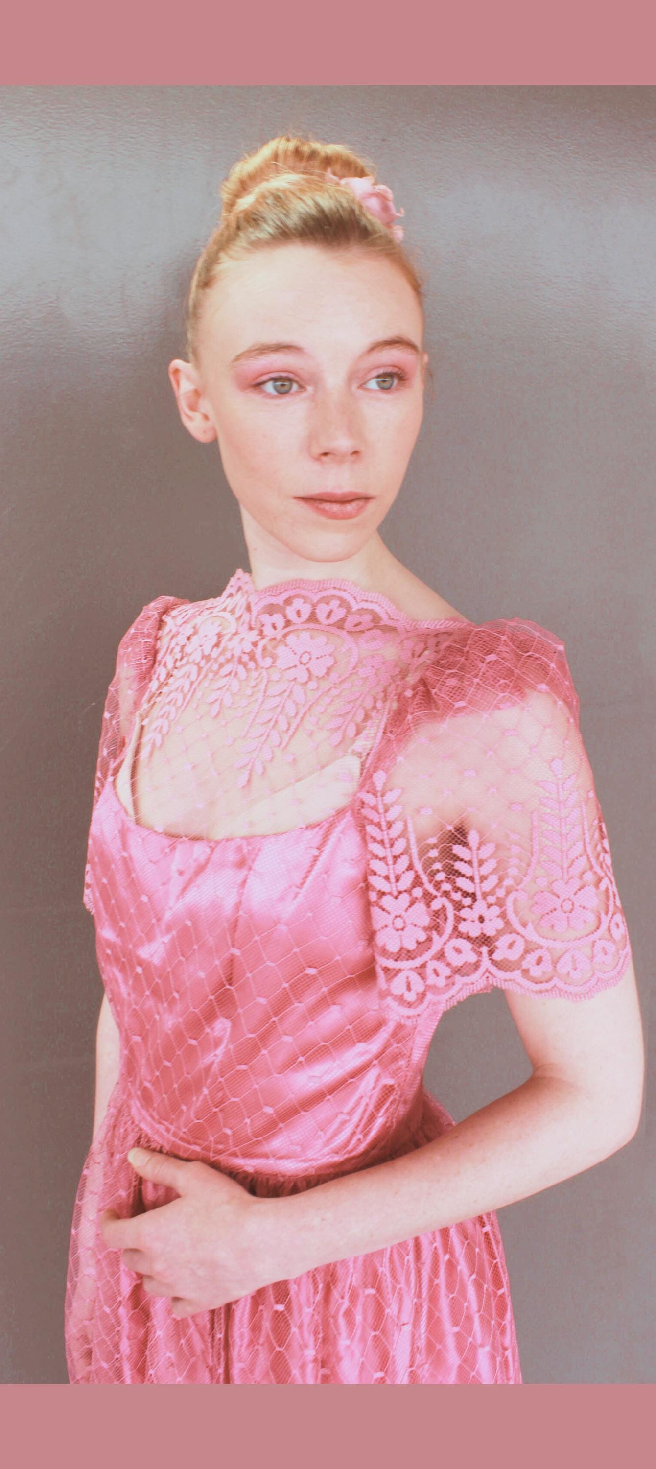 Vintage Rosa Spitzenkleid - 1960's Größe 6 | Us 8 | Au Brust 95 von lllTattylll