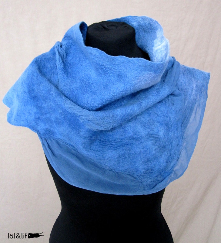 Seidige Wave - Ooak Handgemacht Tiefblauen Gefilzte Poncho von lolandlif