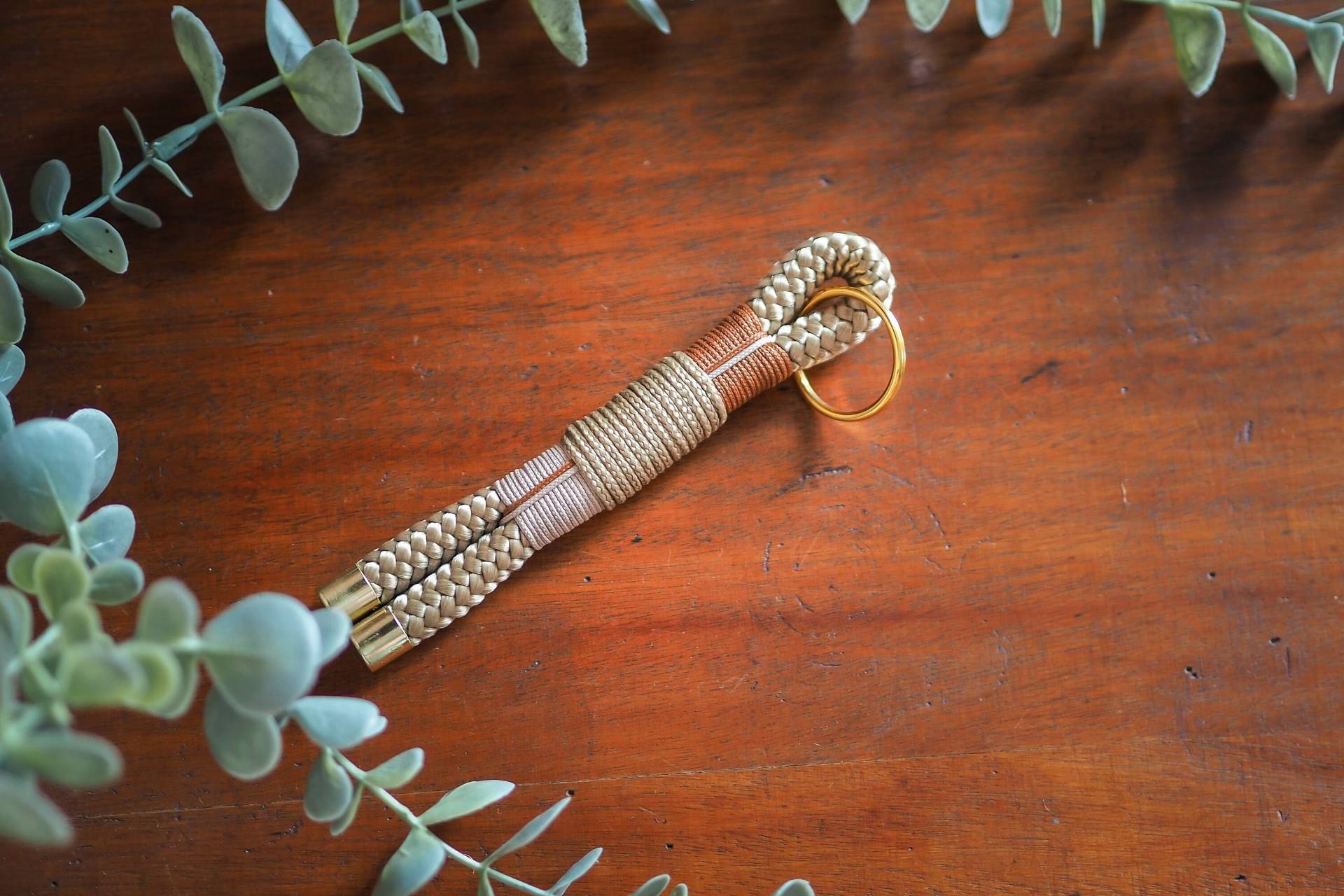 Schlüsselanhänger Aus Tau I Geschenkidee Anhänger Seil Handgemachter Gold von lolaslittlecorner