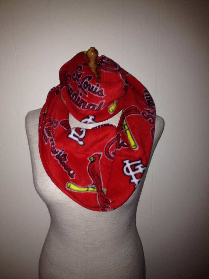 Loop Schal Aus Fleece in Kardinalrot von lookatmybooties