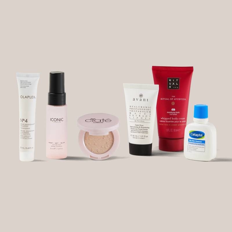 Die Beauty Box im Oktober (im Wert von über 65 €) - 1 Month EU von lookfantastic