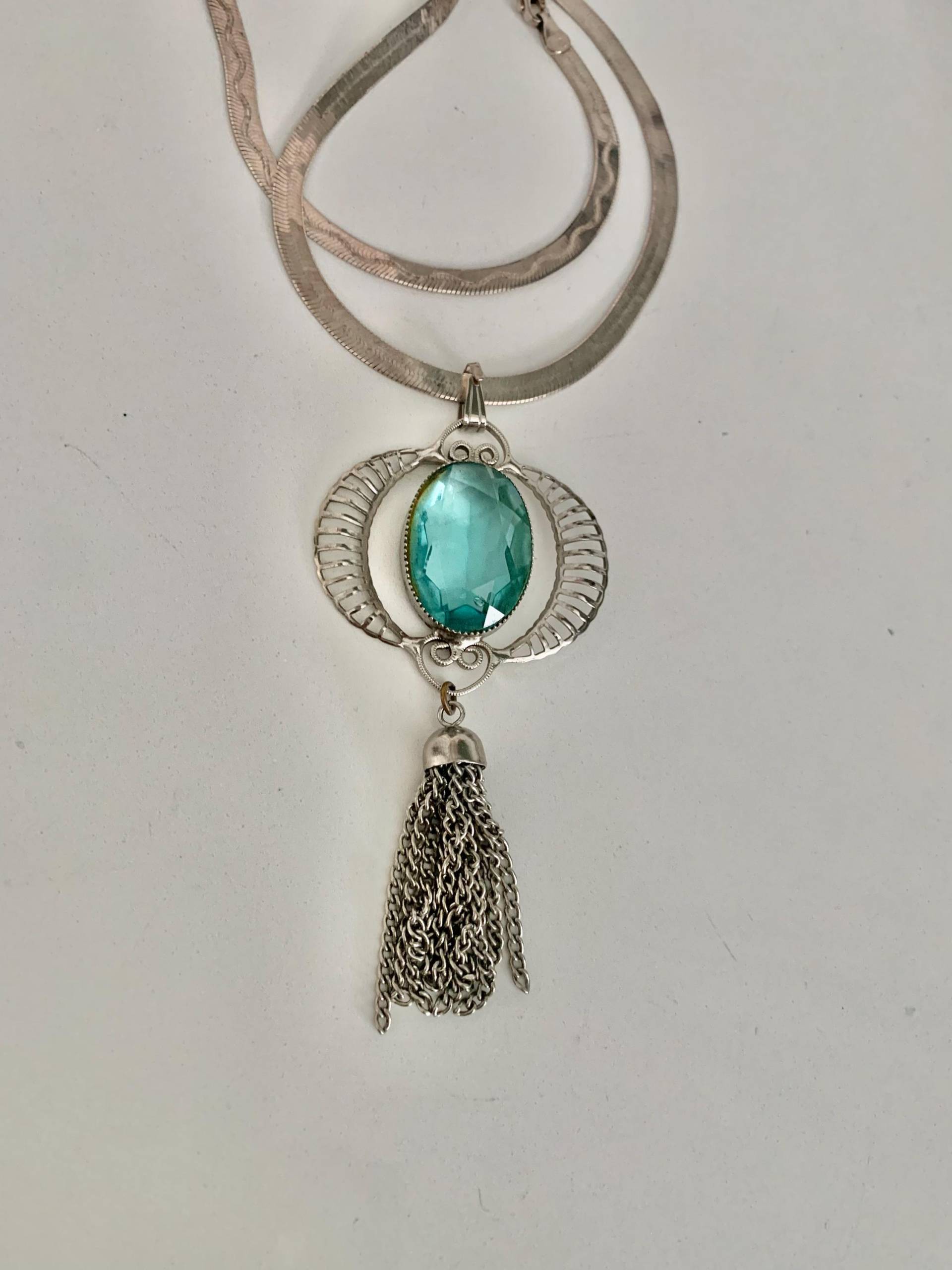 Aquamarin Silber Fischgrät Quaste Halskette Aquamarin Silber Fischgrät Quaste Halskette von looseendsvintage