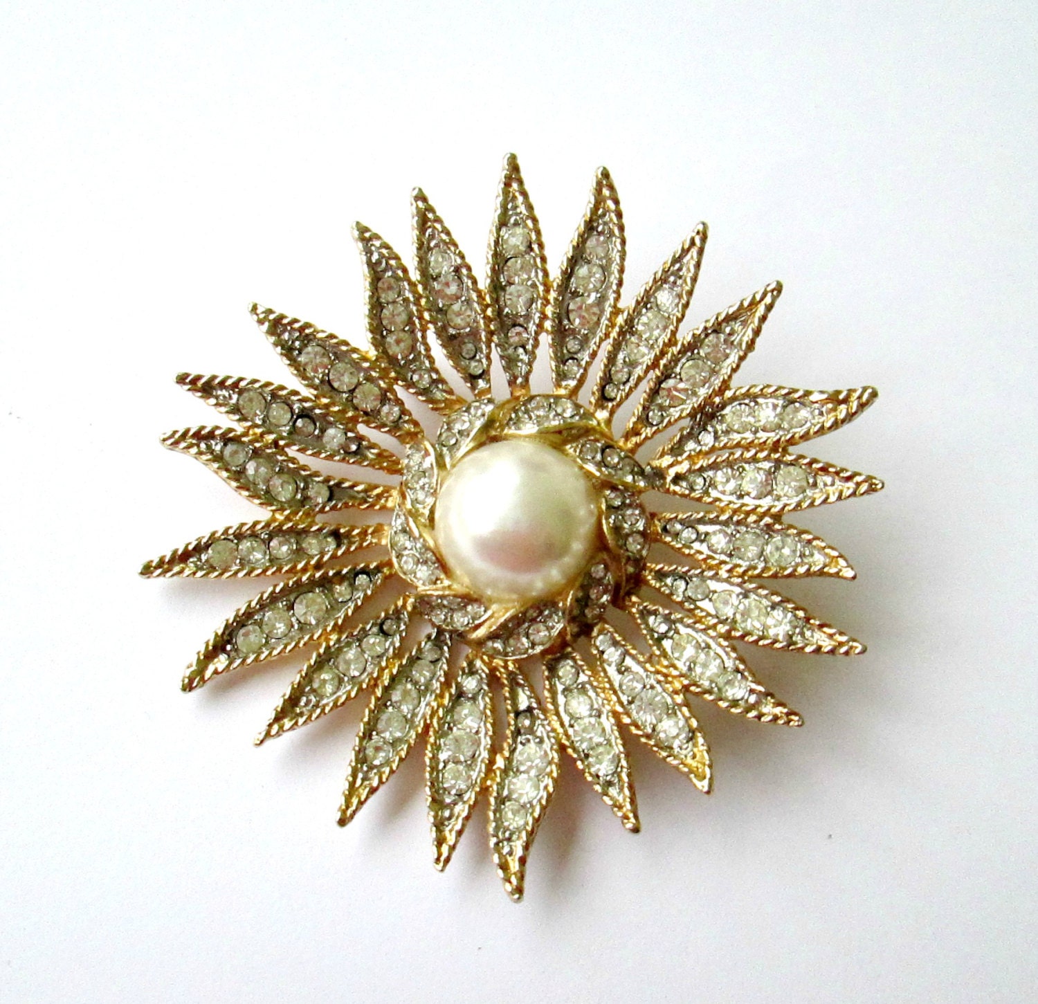 Kenneth Lane Strass Perlen Brosche Starburst Flower Vintage 1980Er Jahre Kenneth Lane Strass Perlen Brosche Starburst Flower Vintage 1980Er Jahre von looseendsvintage