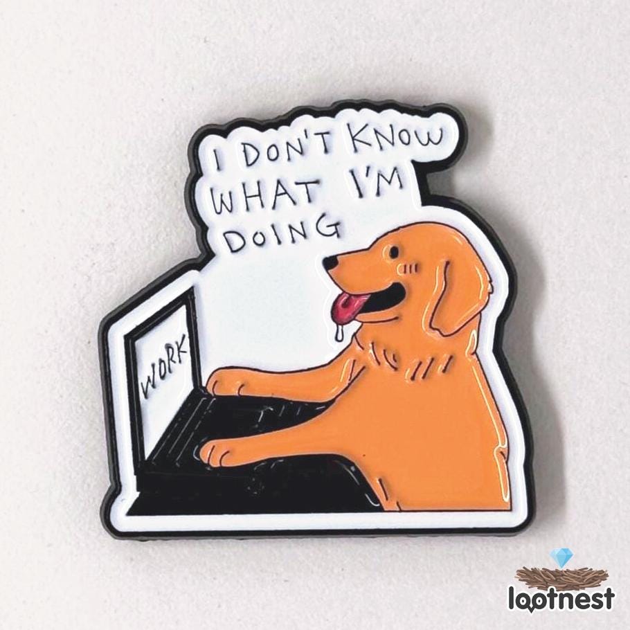 Lustiger Hund Emaille Pin | "Memo Am Computer - "I Don't Know What I'm Doing" Pin, Süßes Geschenk Für Sammler." von lootnest