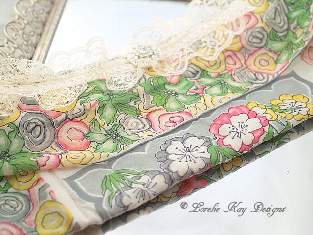 Vintage Taschentuch Clutch Filz Handgenähte Kosmetiktasche Fibre Art Braut Hochzeit Geldbörse Brautjungfern von loreliekaydesigns