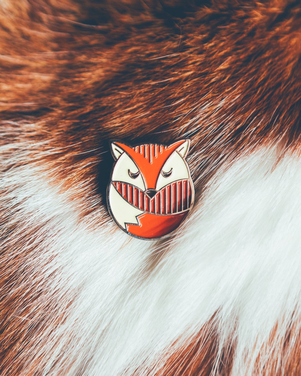 Fuchs Emaille Pin Anstecker // Süßer Verschlafener Wald Tier Traum Herbst Vulpine von lostlustsupply