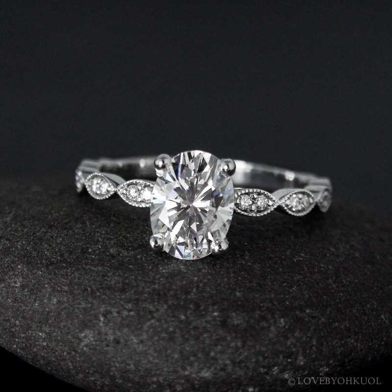 1.50 Karat Oval Lab Grown Diamant Verlobungsring Art Deco Milgrain 14K Weißgold von lovebyohkuol