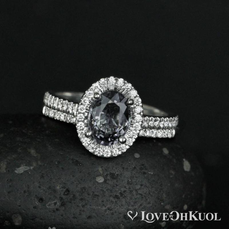 Ovaler Grauer Spinell Ring - Halo Diamant Verlobungsring Halb Eternity Band von lovebyohkuol
