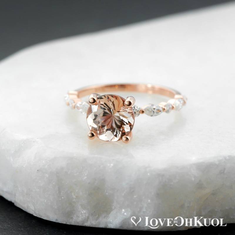 Rosegold Morganit Verlobungsring Moissanite Halbe Eternity Band von lovebyohkuol