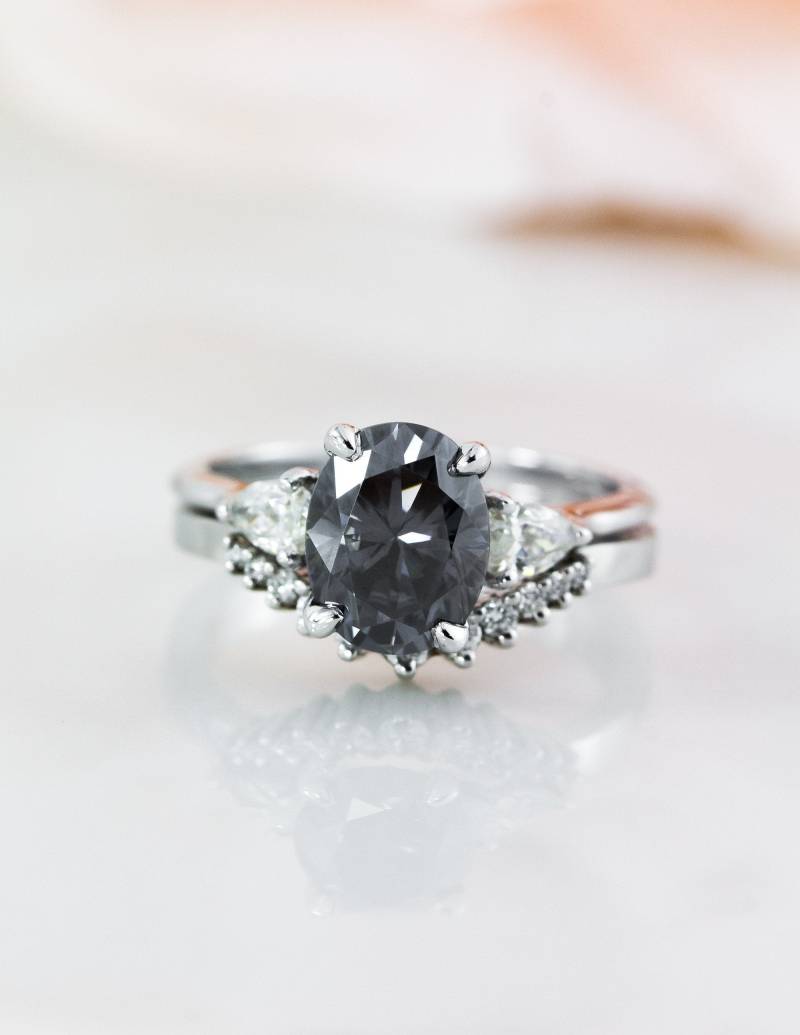 Weißgold Oval Grauer Moissanit 3 Stein Ring Mit Krone Ehering von lovebyohkuol