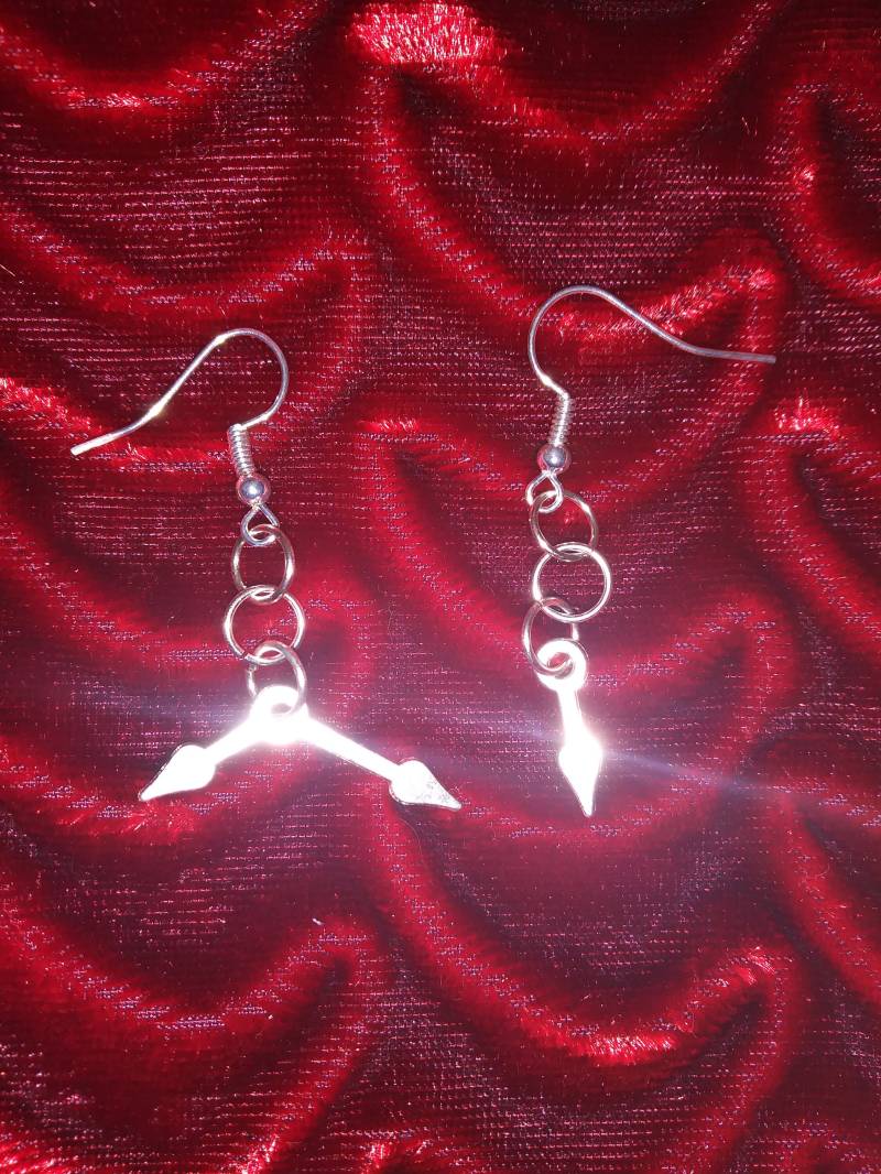 Uhrzeiger 3 Mismatched Hook Style Ohrhänger Set von lovecastorandpollux