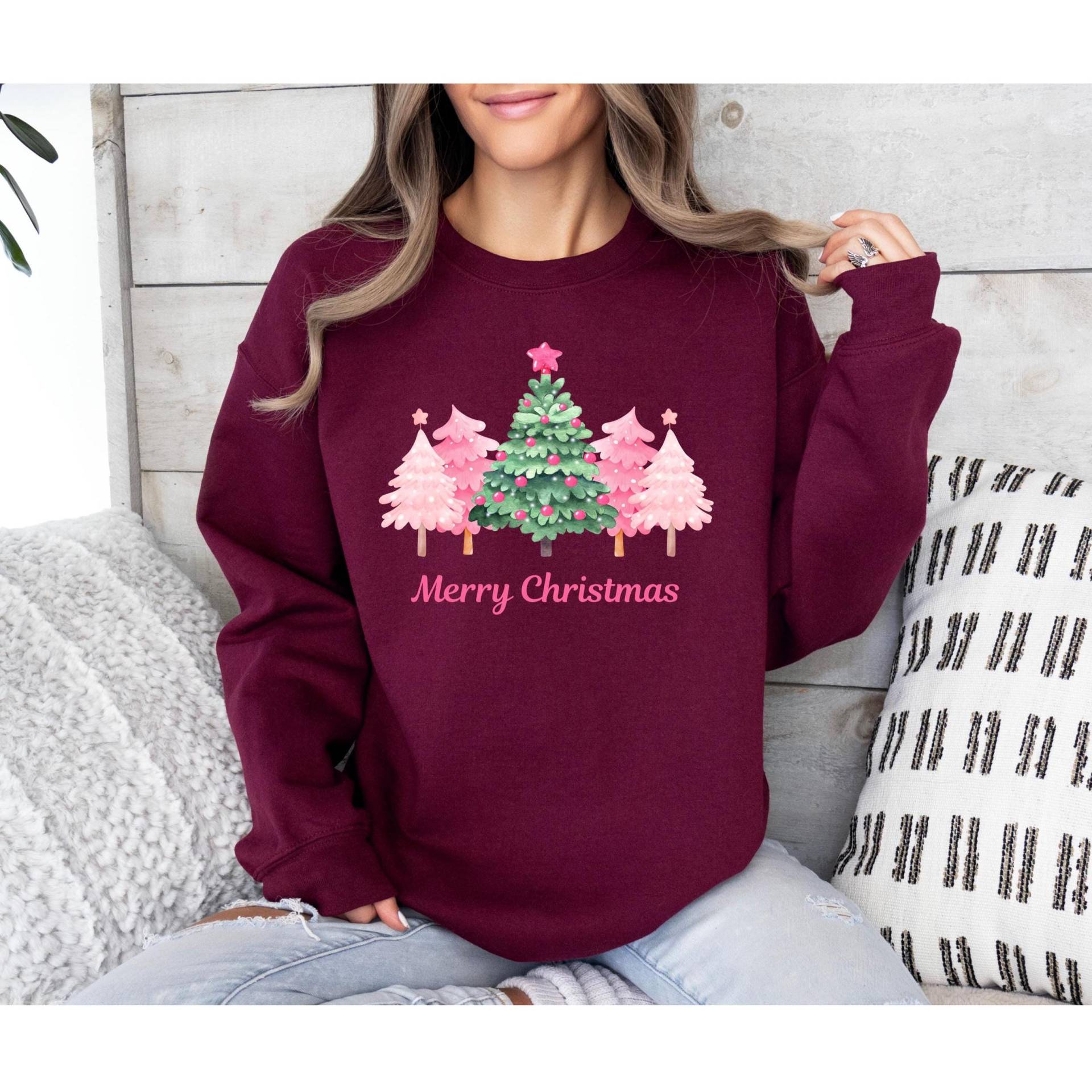 Weihnachtspullover, Rosa Baum Pullover, Sweatshirt Christmas, Weihnachtsgeschenk, Pinkliebhaber, Geschenkidee, Weihnachtsbaum von lovedinadesign