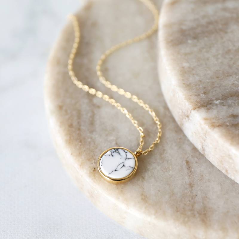 Weißer Howlith Stein Anhänger Halskette Vergoldete Brautkette Weißer Howlith Stein Anhänger Halskette Vergoldete Brautkette von lovelikestyle
