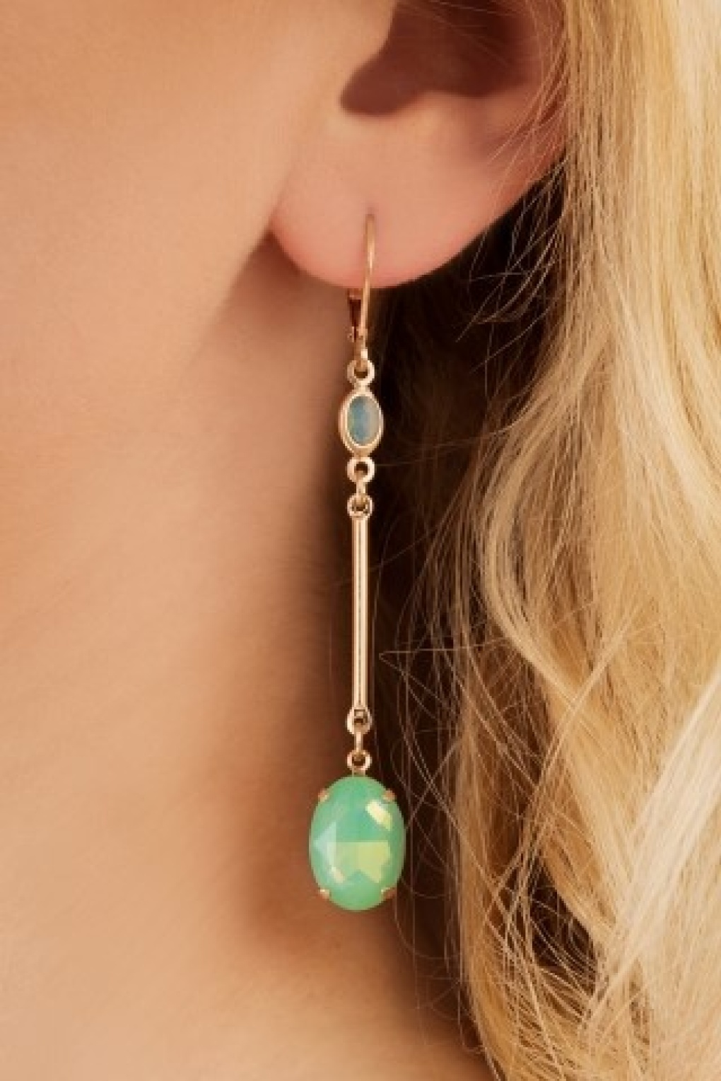 Christine Opal Ohrringe in Seafoam Green von lovely