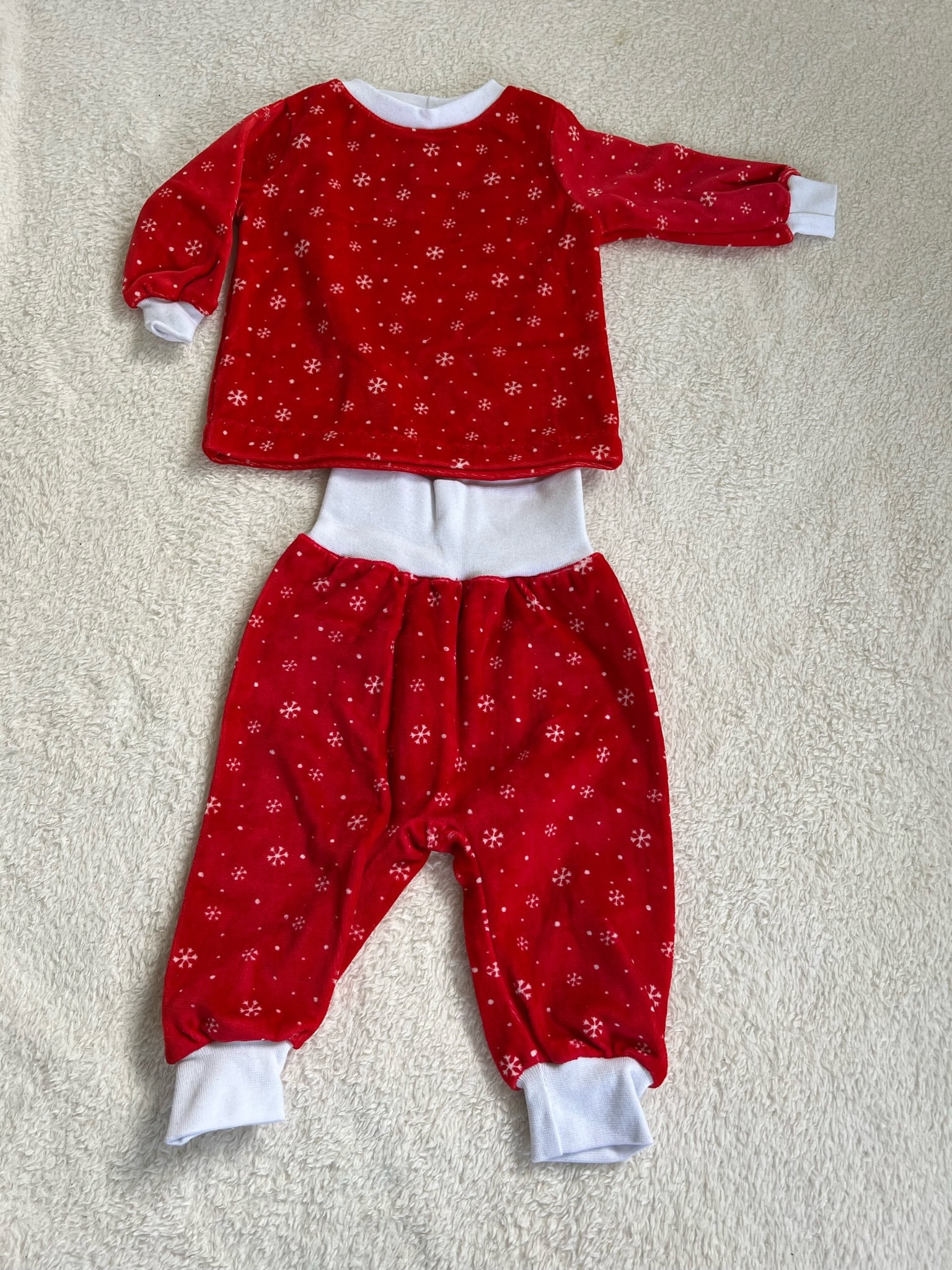 Babybekleidung, Pullover Mit Pumphose Babybekleidung, Pullover Mit Pumphose von lovelyCountrylife