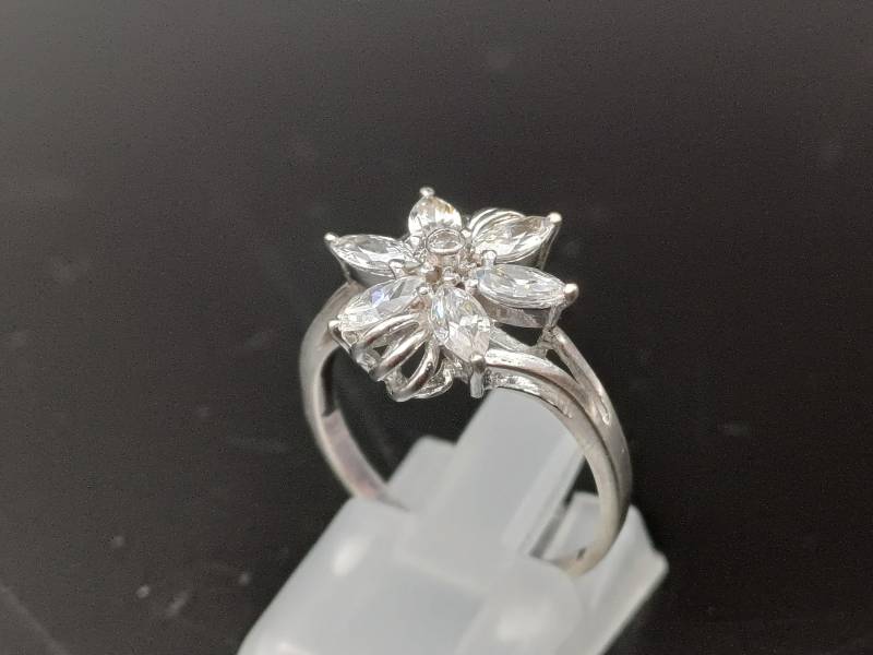 Floraler Sterlingsilber Ring 925 Blume Bezaubernd Damen Frauen Mädchen Gift For Her Geschenk Vintage Edel von lovelyandoldPCvL