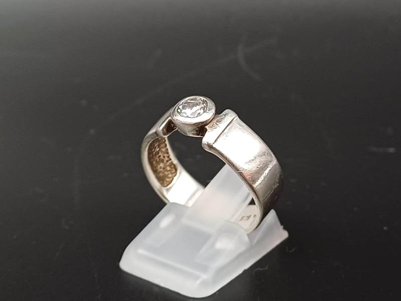 sterling Silber 925 Ring Mit Besatz Frauen Mädchen Damen Design Guft For Her Vintage von lovelyandoldPCvL