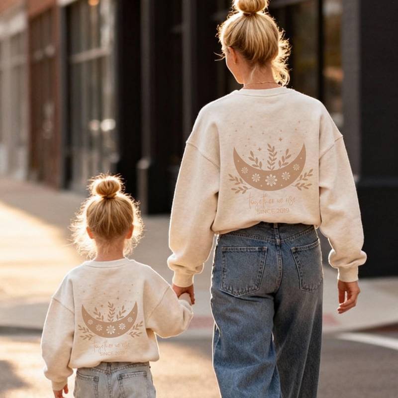 Partnerlook Pullover Mama & Kind | Oversized Sweatshirt Creme Meliert| Yoga Personalisiert Mit Geburtsjahr von lovelylotti