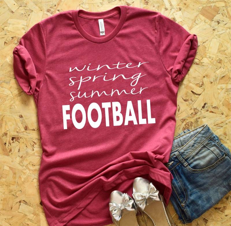 Frauen Fußball Shirt - Mädchen Süßes Saison Herbst Saisonshirt Rundhalsausschnitt von lovemighty