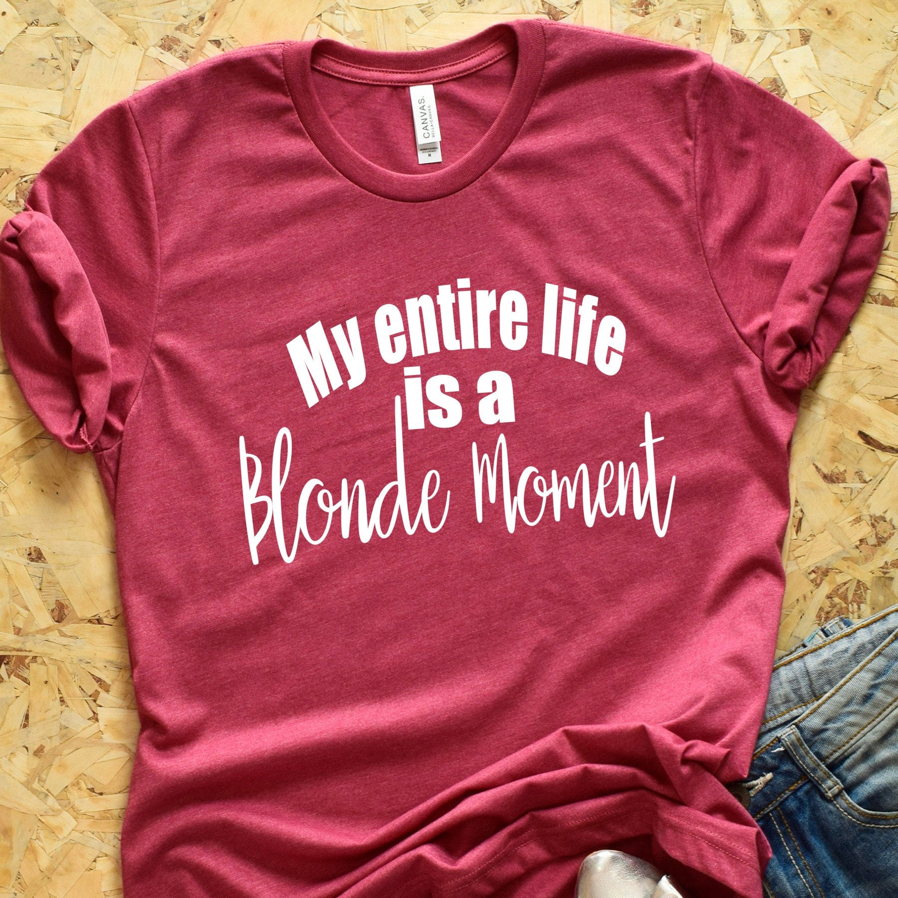 Mein Ganzes Leben Ist Ein Blondes Moment Shirt - Lustiges Für Sie Geschenk Eine Blonde Freundin Bestes Freund-T-Shirt von lovemighty