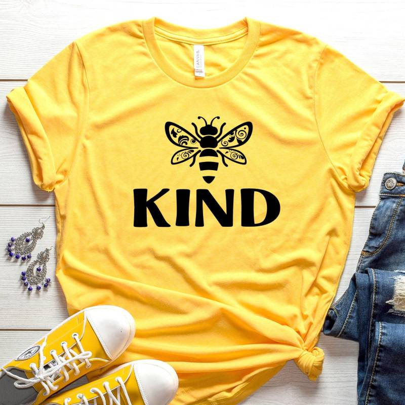 Seien Sie Kind Shirt - Bee Kind Süße Freundlichkeit Sein Tshirt Immer Freundlich Be Custom Shirts von lovemighty