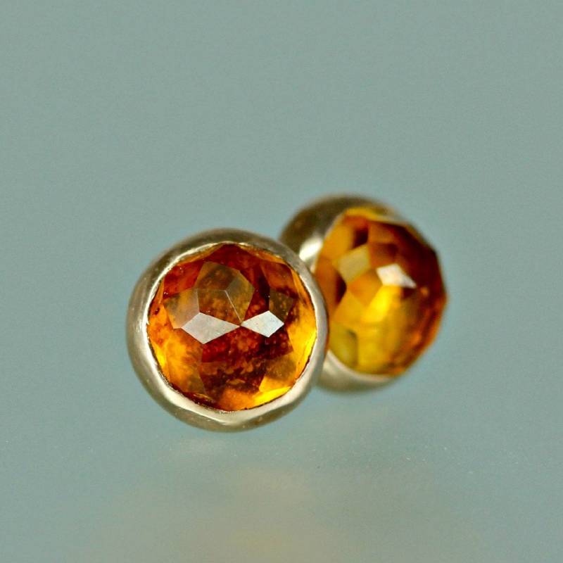 Garnet Stud Earrings-Orange Rose Gold Studs-Rose Cut Hessionite Gem Studs-Garnet 14 Kt von lsueszabo