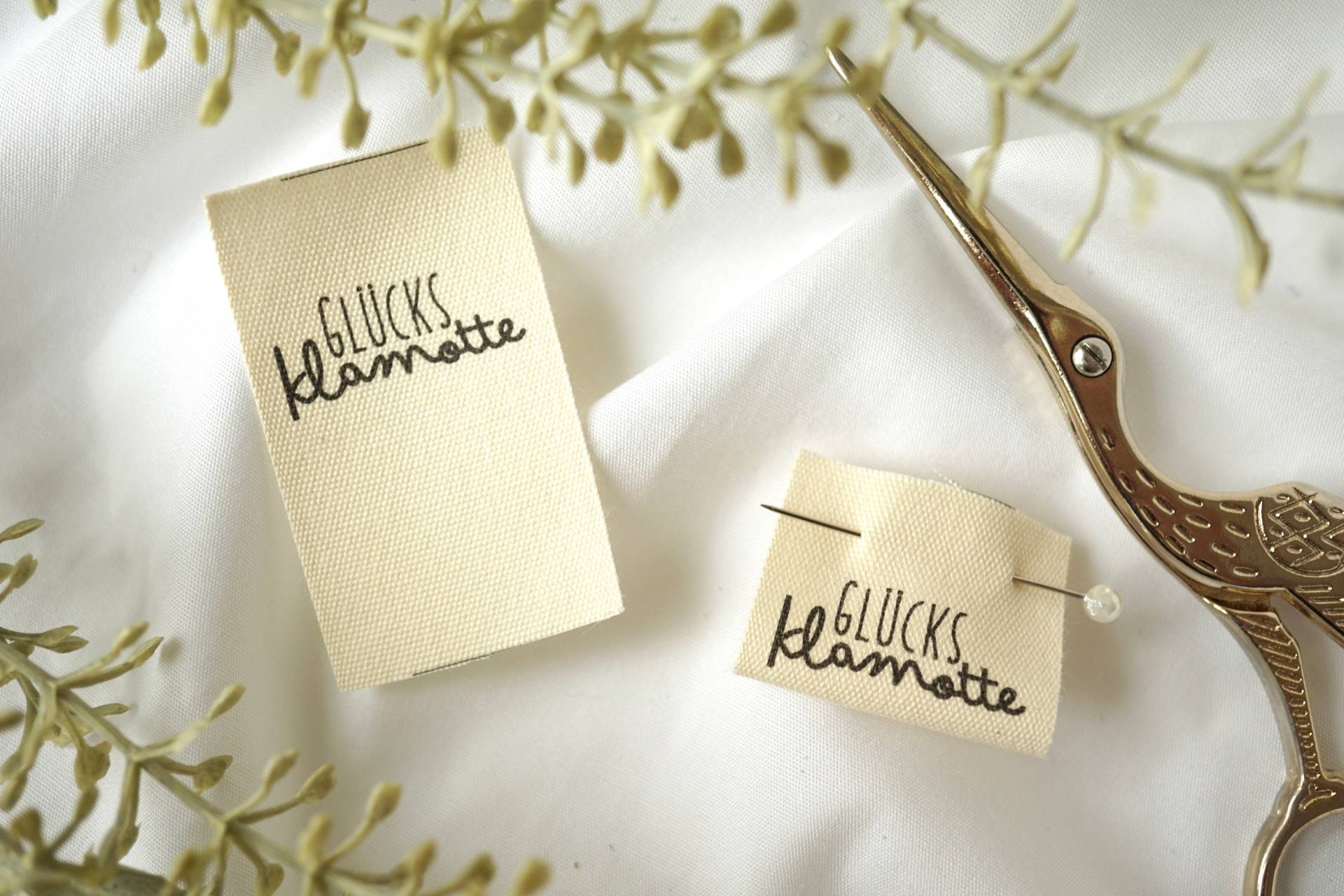 3Er Set Baumwoll-Label "Glücks-Klamotte" 3Er Set Baumwoll-Label "Glücks-Klamotte" von lubodesignberlin