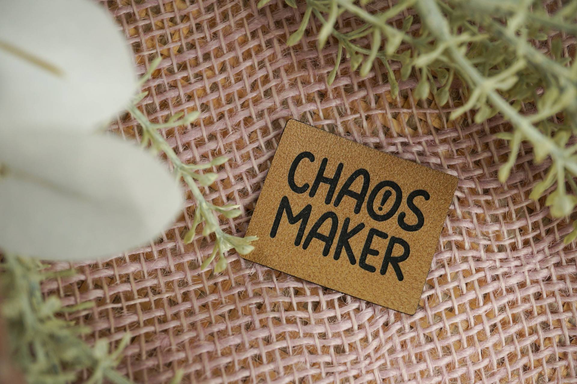 Kunstleder-Label „Chaos Maker" von lubodesignberlin