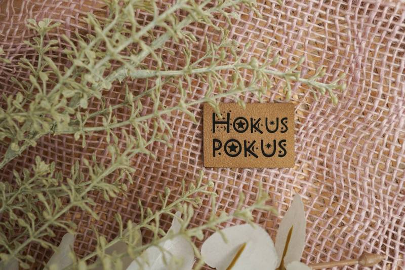 Kunstleder-Label „Hokus Pokus" von lubodesignberlin