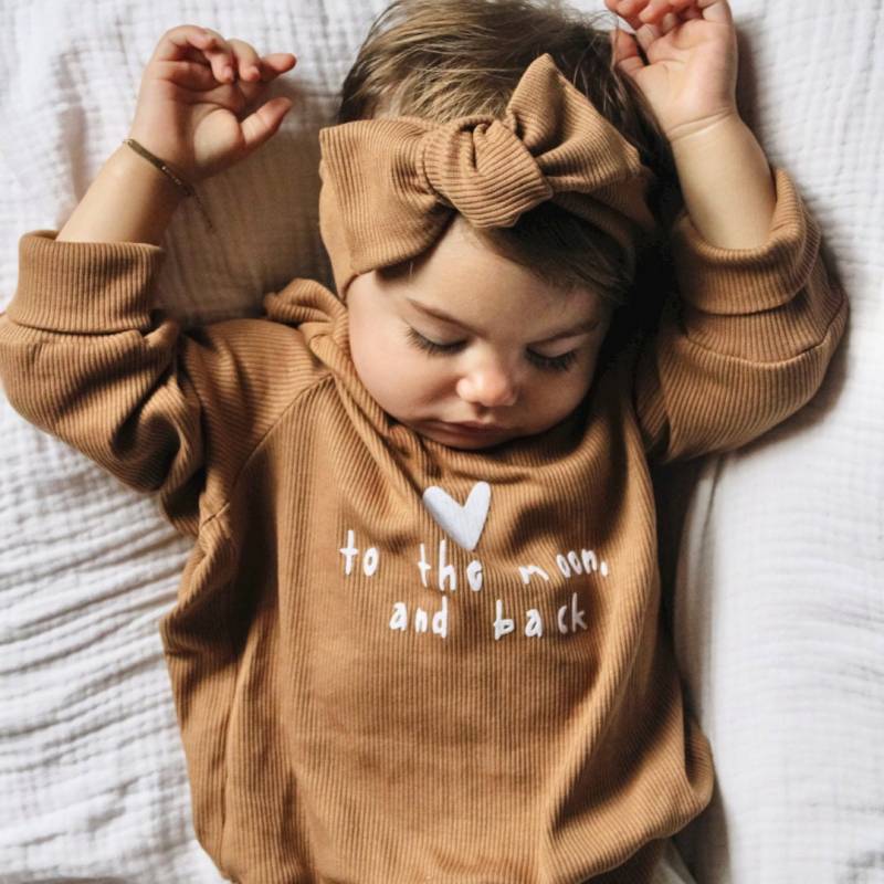 Rip Sweater "To The Moon" von lucaundlotti